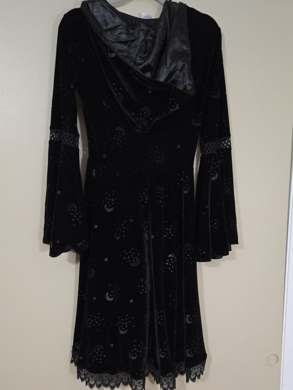 Celestial Coven Black Velvet Moon & Star Lace-Trim Hooded Dress Size Medium - Picture 9 of 11
